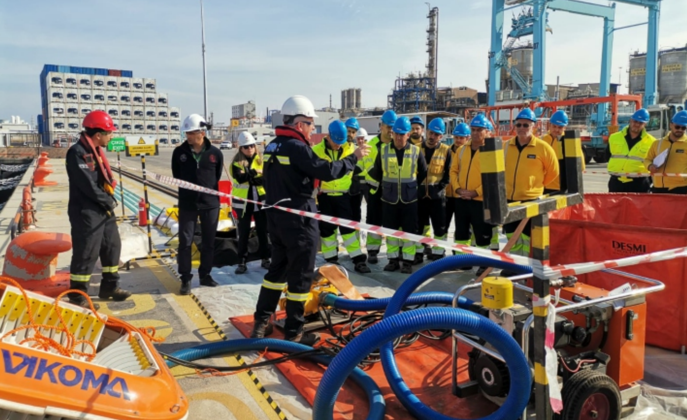CRN Denizcilik’ten Tehlikeli Yük ve Petrol Sızıntılarına Karşı Uygulamalı Eğitim